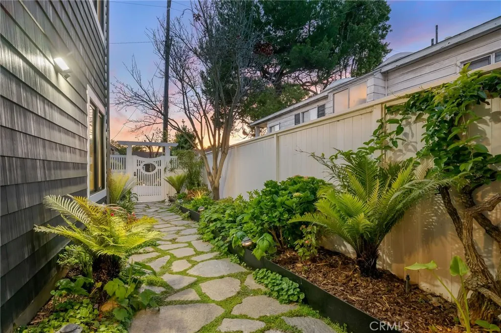 Additional image 45 of 1704 N Poinsettia Ave, Manhattan Beach, CA 90266