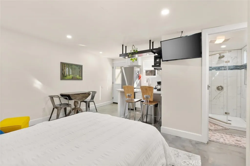 Additional image 40 of 3903 W 59th Place, Los Angeles, CA 90043