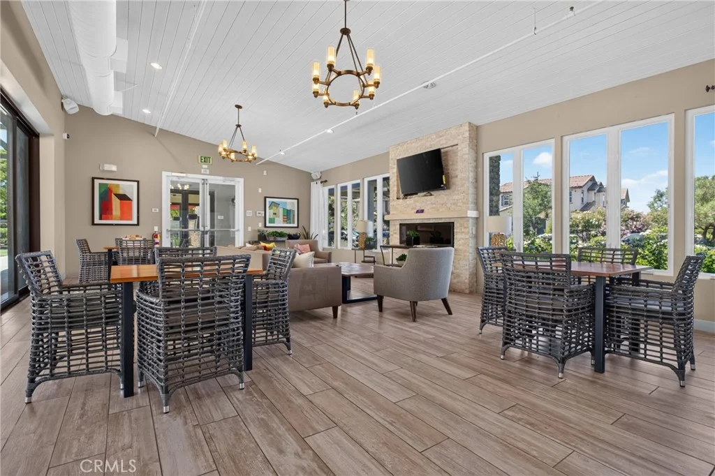 20634 Huntley Way, Saugus, CA 91350