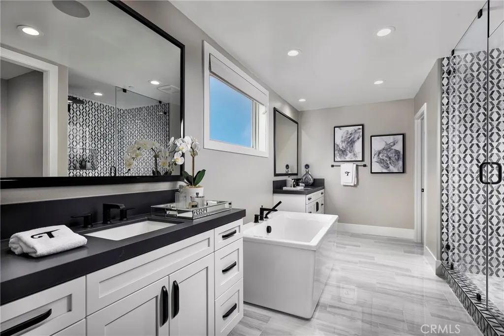 Additional image 24 of 113 Apron, Irvine, CA 92618