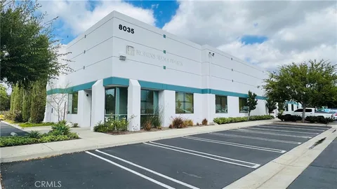 MLS: TR23221692