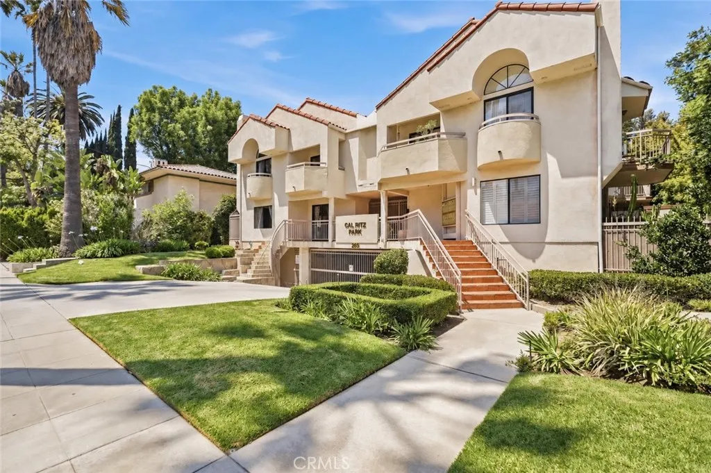 Additional image 39 of 265 W California Blvd Unit 10, Pasadena, CA 91105