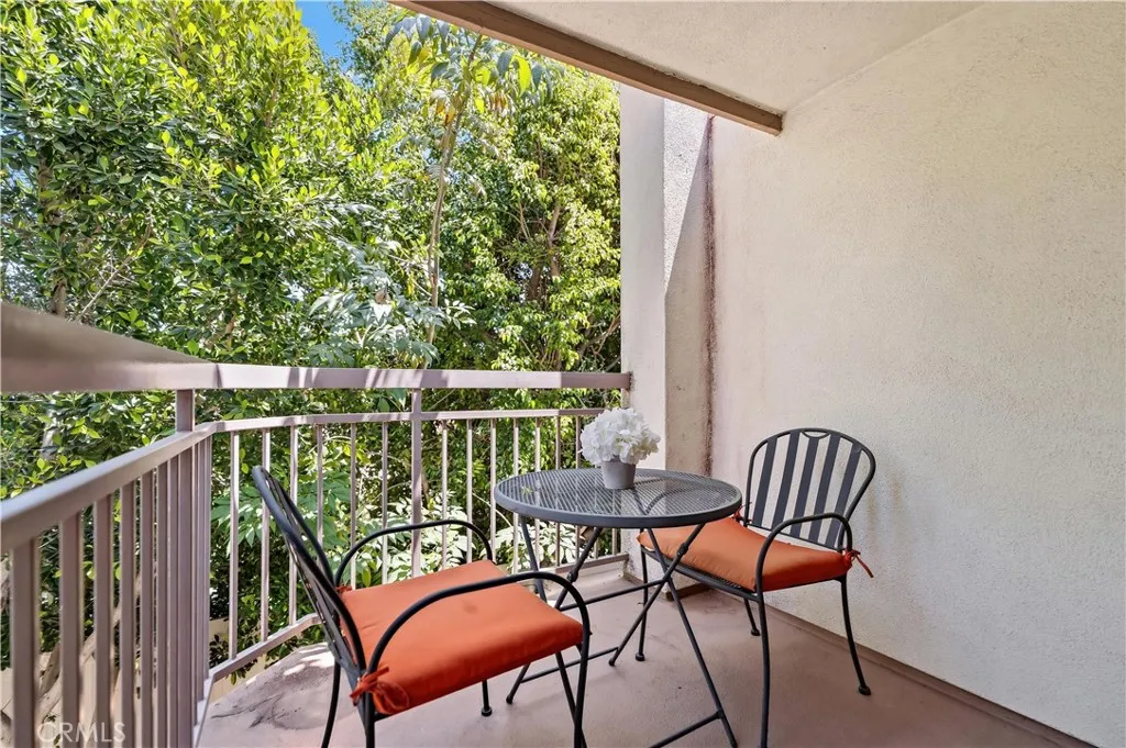 Additional image 22 of 265 W California Blvd Unit 10, Pasadena, CA 91105