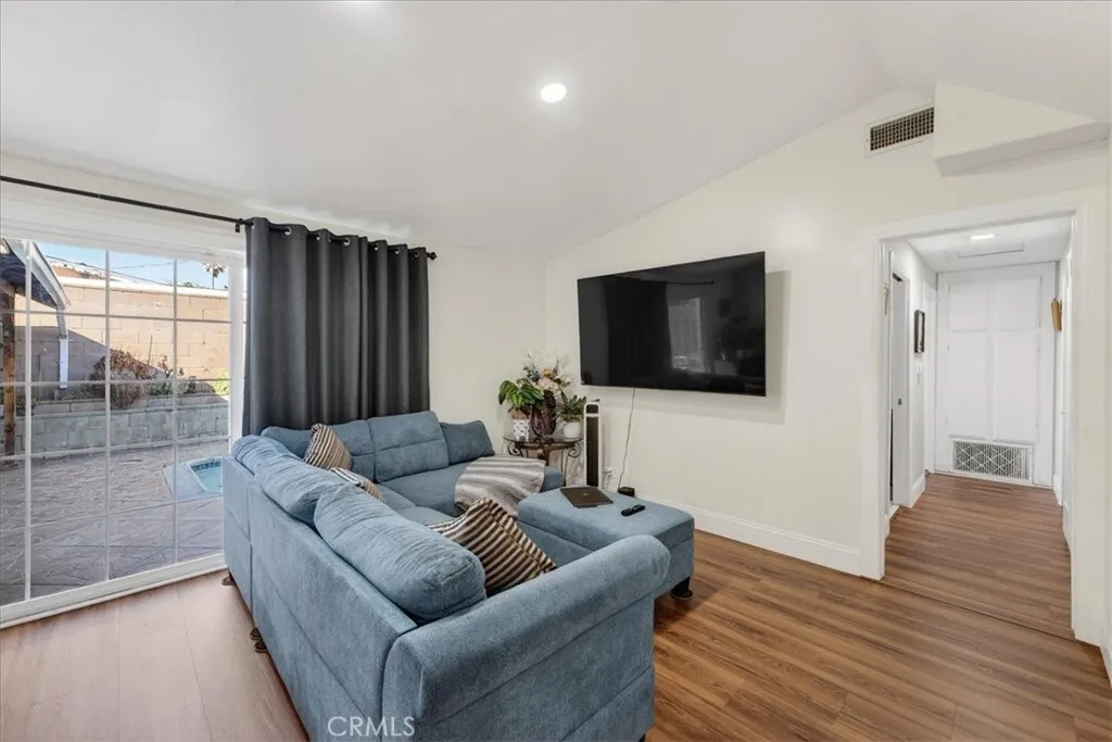 Additional image 87 of 1538 Armsley Sq, Ontario, CA 91762