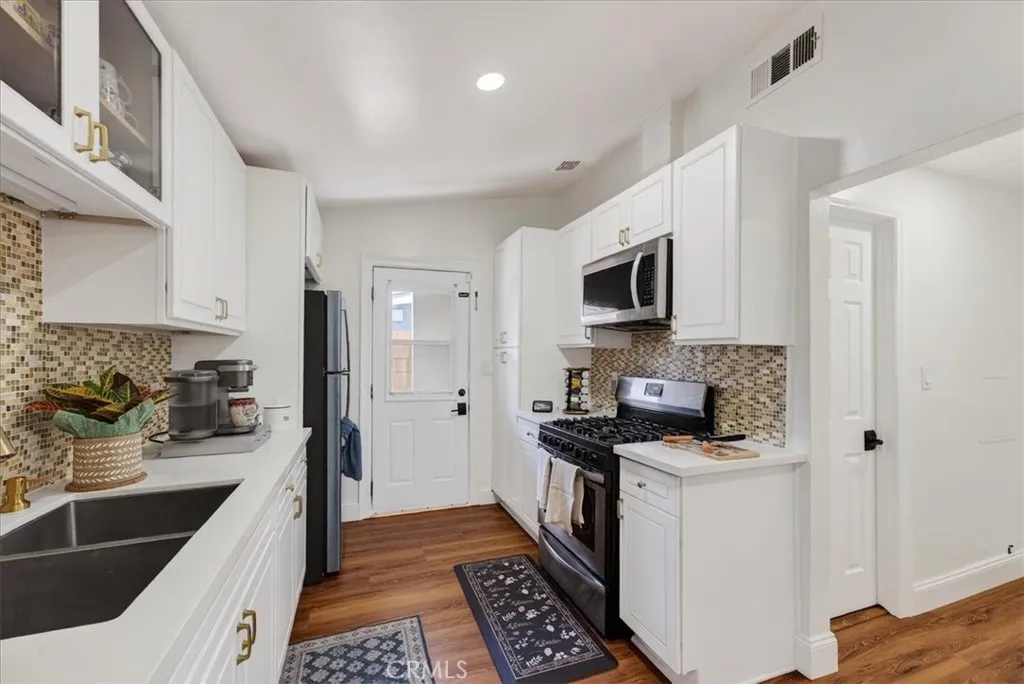 Additional image 79 of 1538 Armsley Sq, Ontario, CA 91762