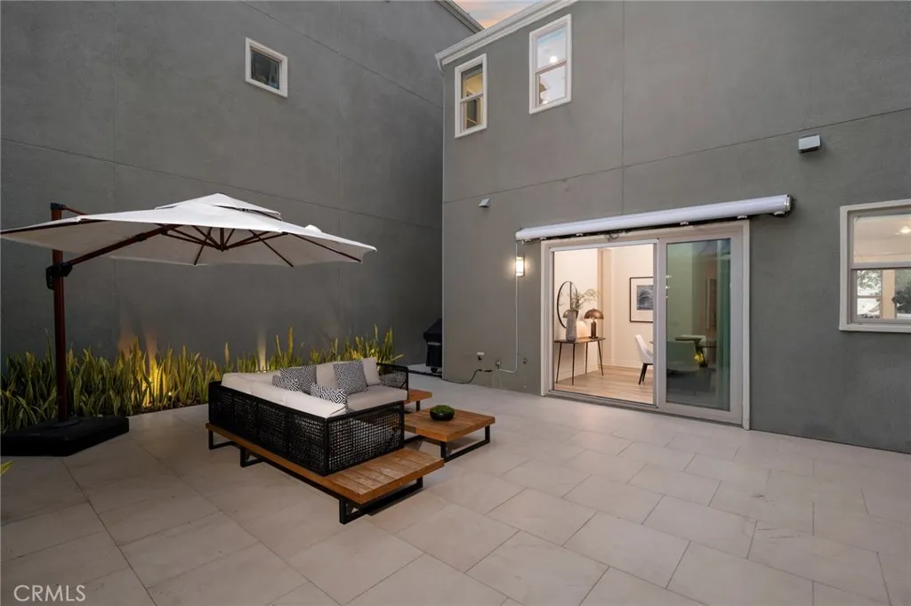 Additional image 116 of 120 Frame, Irvine, CA 92618