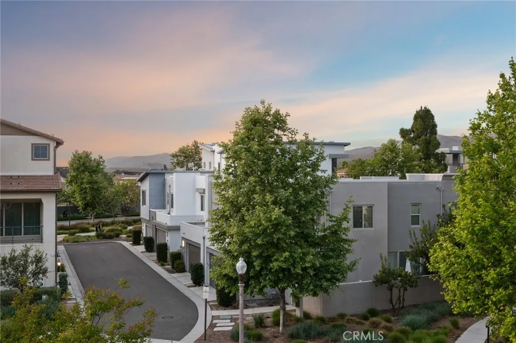 Additional image 41 of 120 Frame, Irvine, CA 92618