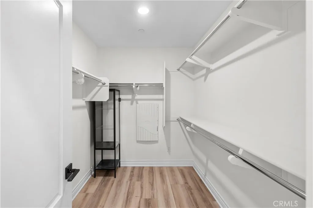 Additional image 23 of 120 Frame, Irvine, CA 92618