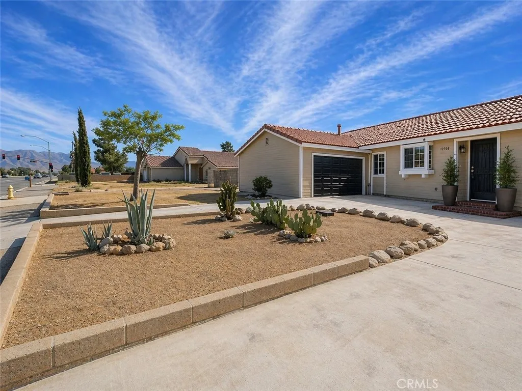 Additional image 19 of 12546 Navajo Rd, Apple Valley, CA 92308