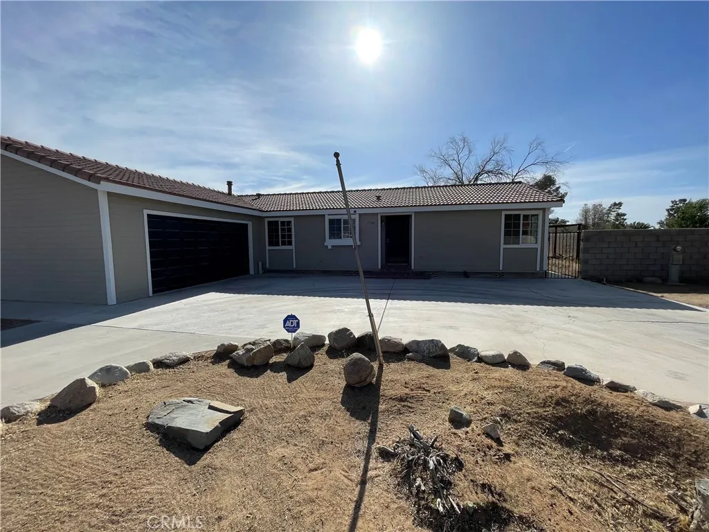 Additional image 49 of 12546 Navajo Rd, Apple Valley, CA 92308