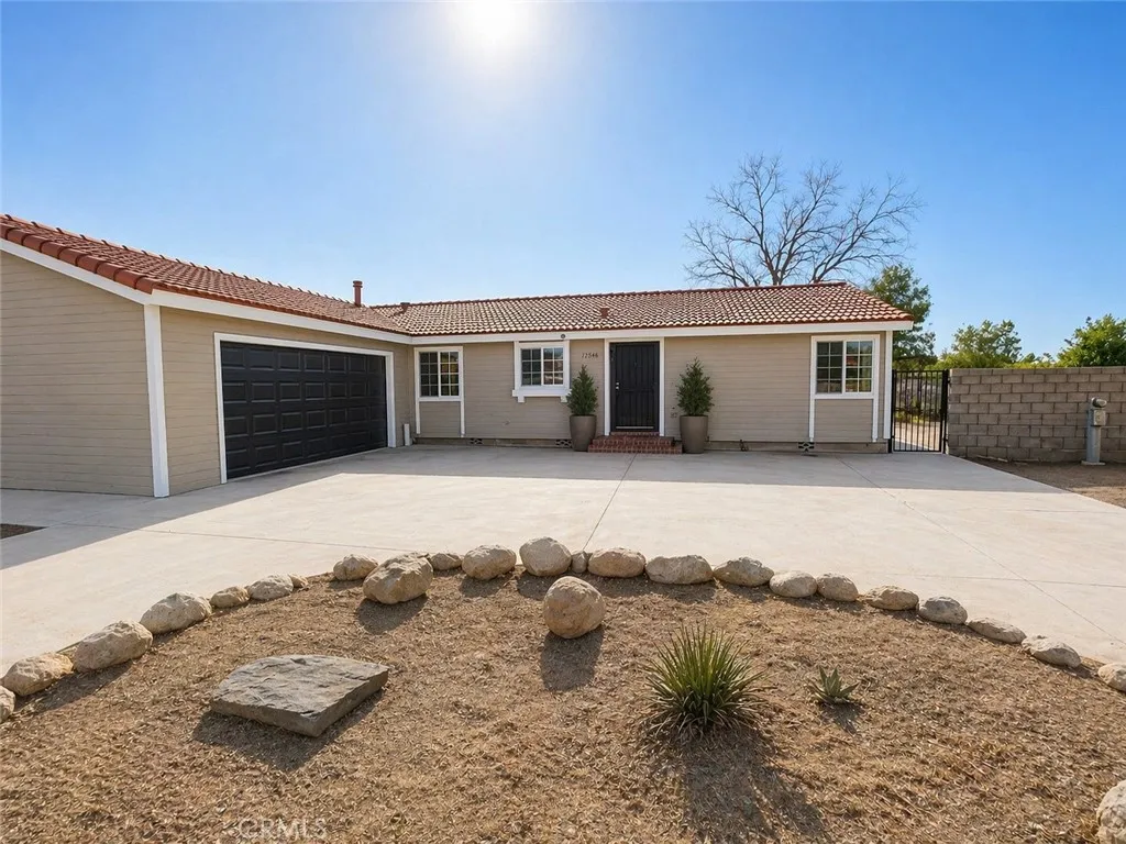 Additional image 27 of 12546 Navajo Rd, Apple Valley, CA 92308