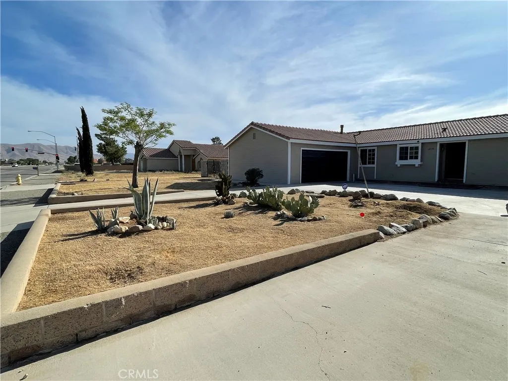Additional image 26 of 12546 Navajo Rd, Apple Valley, CA 92308
