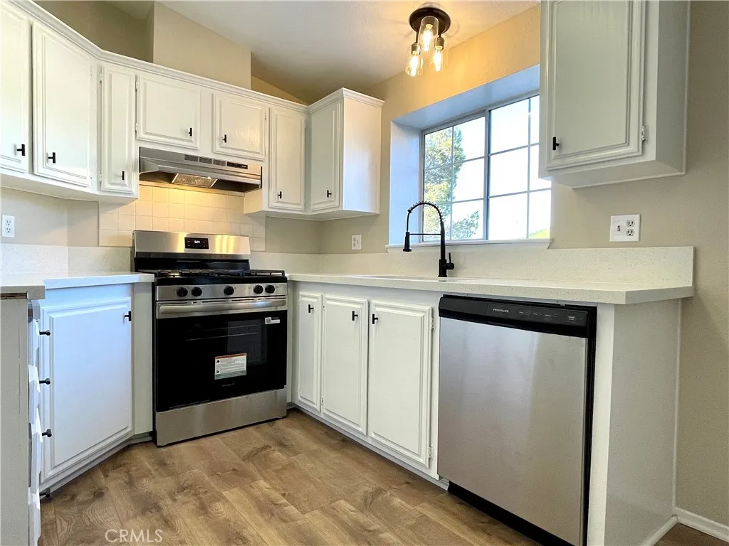 Additional image 29 of 12546 Navajo Rd, Apple Valley, CA 92308