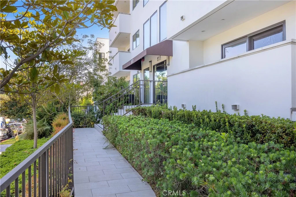853 S Lucerne Blvd Unit 306, Los Angeles, CA 90005