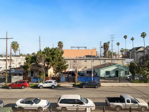 503 W 79th Street, Los Angeles, CA MLS: SB25053691