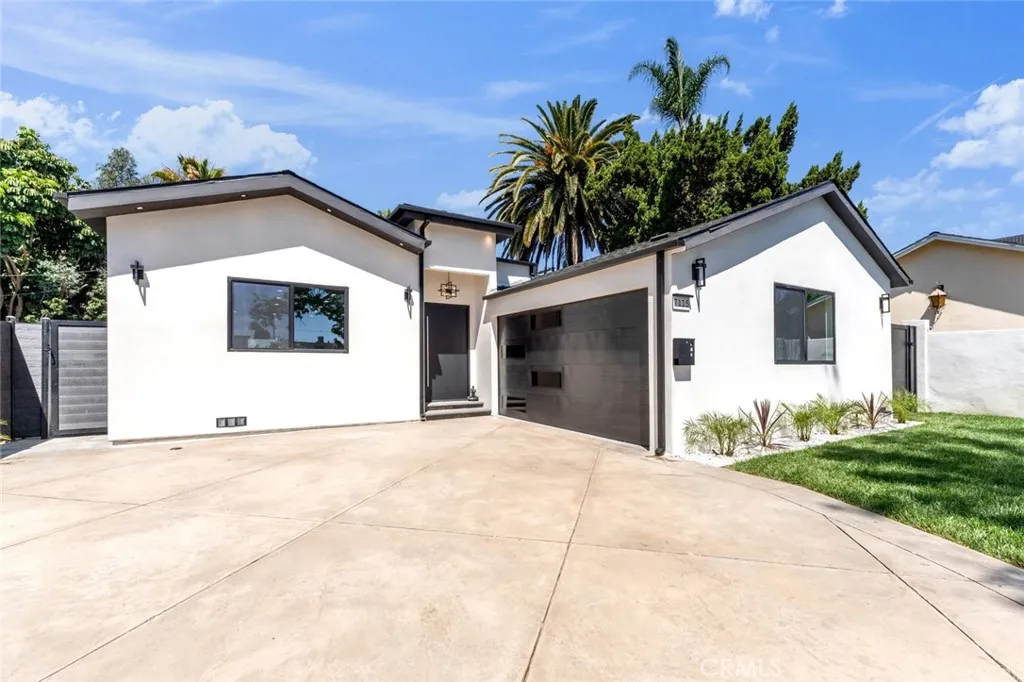 Additional image 57 of 7115 Matilija Avenue, Van Nuys, CA 91405