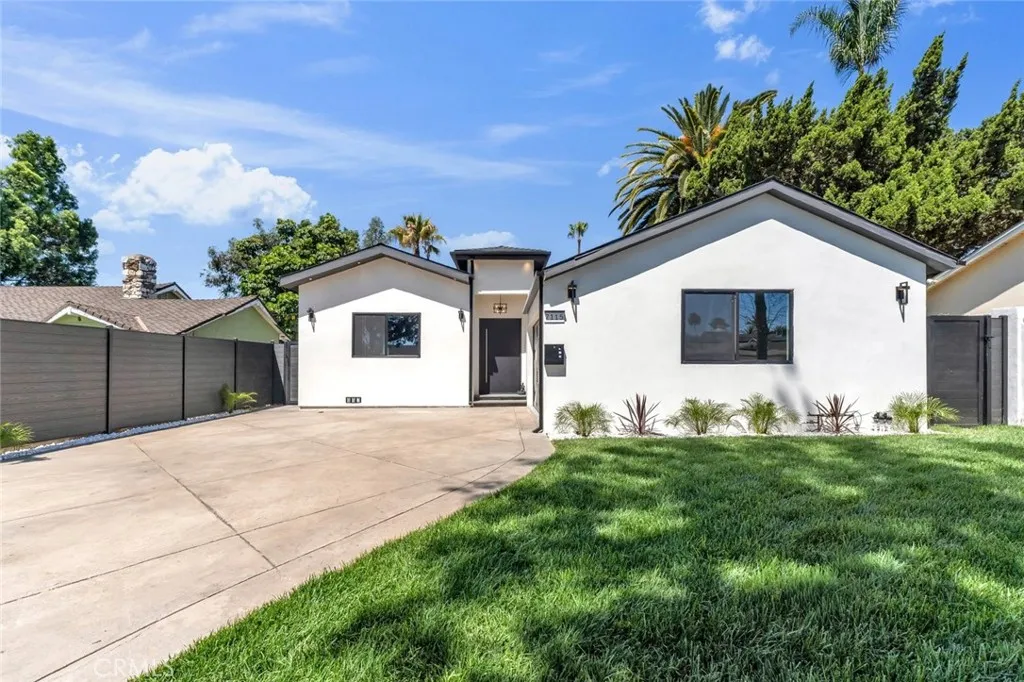 Additional image 59 of 7115 Matilija Avenue, Van Nuys, CA 91405