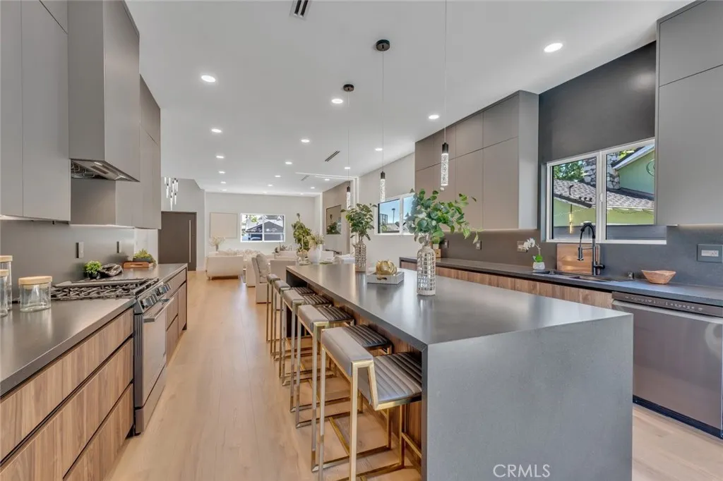 Additional image 81 of 7115 Matilija Avenue, Van Nuys, CA 91405