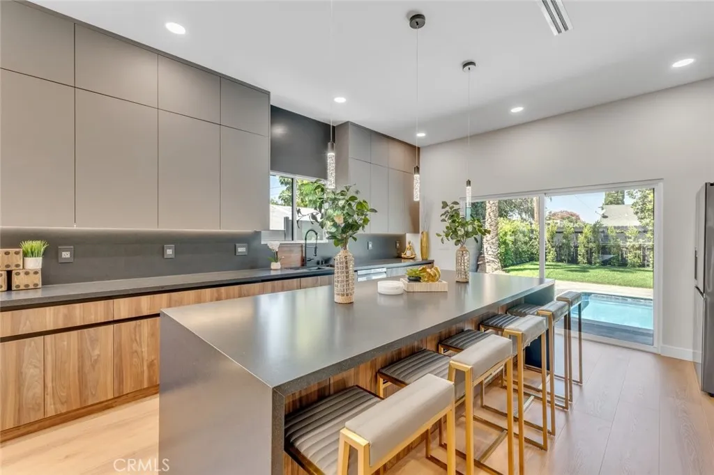 Additional image 86 of 7115 Matilija Avenue, Van Nuys, CA 91405