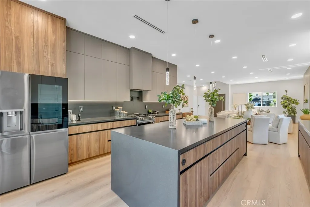 Additional image 85 of 7115 Matilija Avenue, Van Nuys, CA 91405