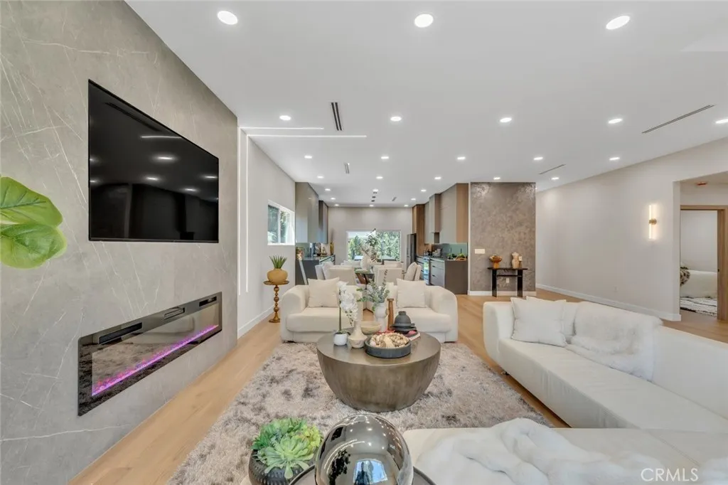 Additional image 72 of 7115 Matilija Avenue, Van Nuys, CA 91405