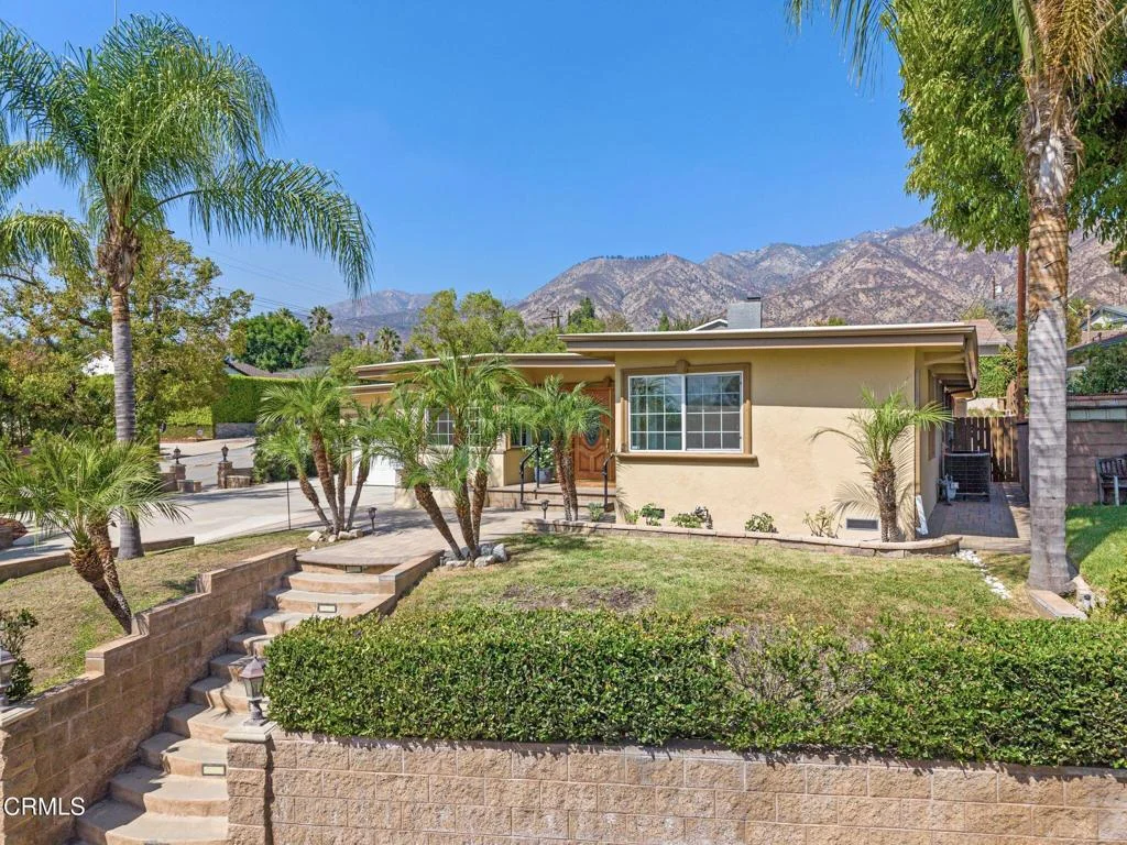 923 Crestview Drive, Pasadena, CA 91107