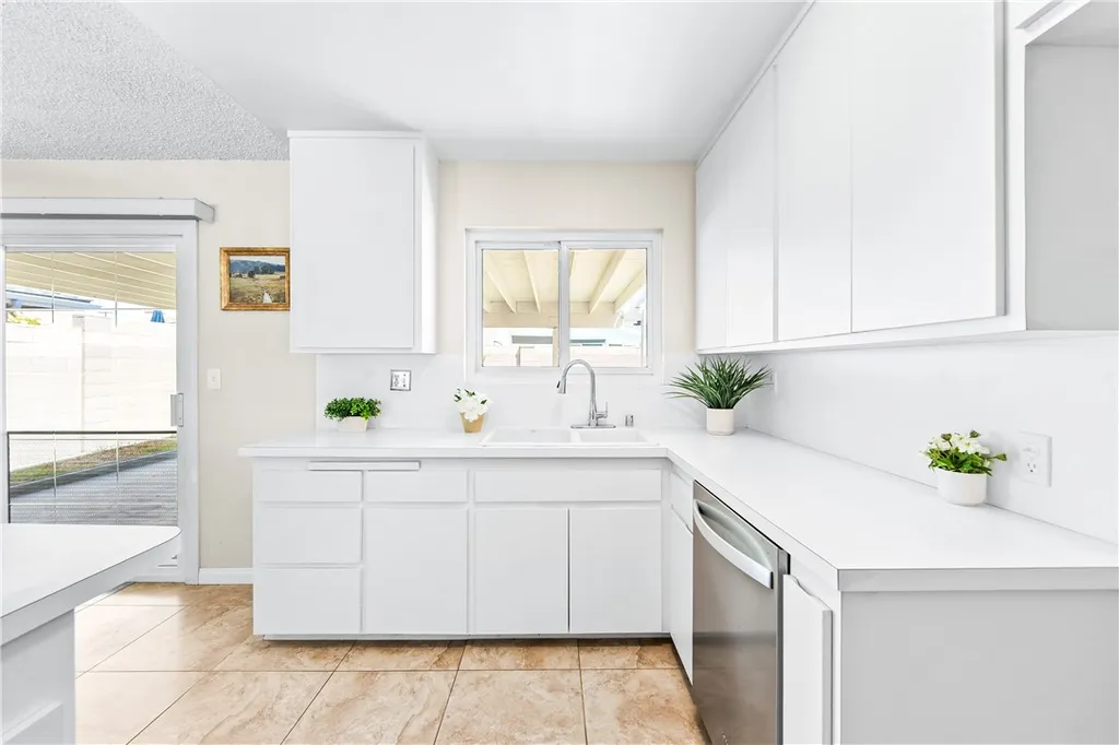 Additional image 17 of 11882 Bartlett St, Garden Grove, CA 92845