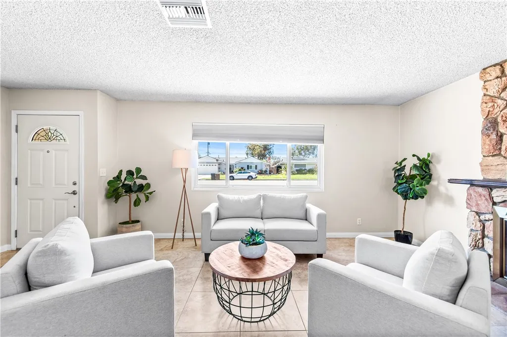 Additional image 7 of 11882 Bartlett St, Garden Grove, CA 92845