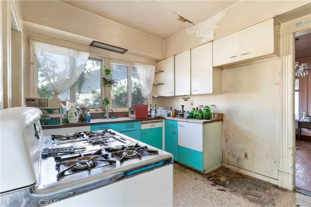 Additional image 11 of 3893 Pine Street, Riverside, CA 92501