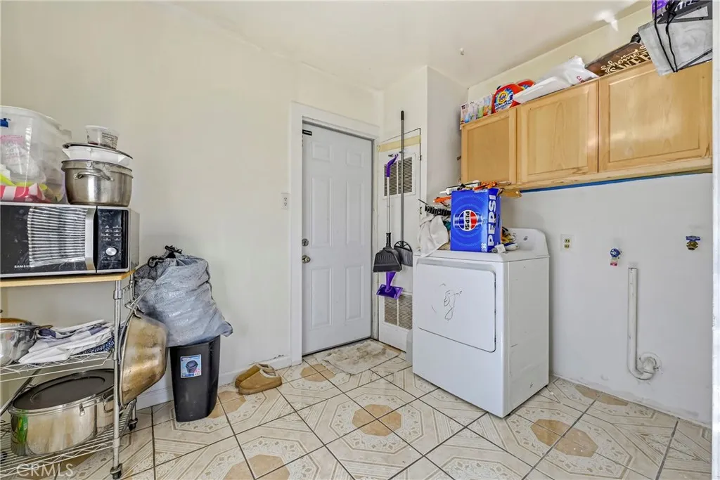 Additional image 22 of 1054 W 24th St, Merced, CA 95340