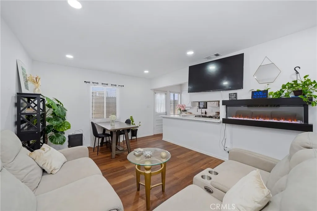 Additional image 6 of 80 W Arbor St, Long Beach, CA 90805
