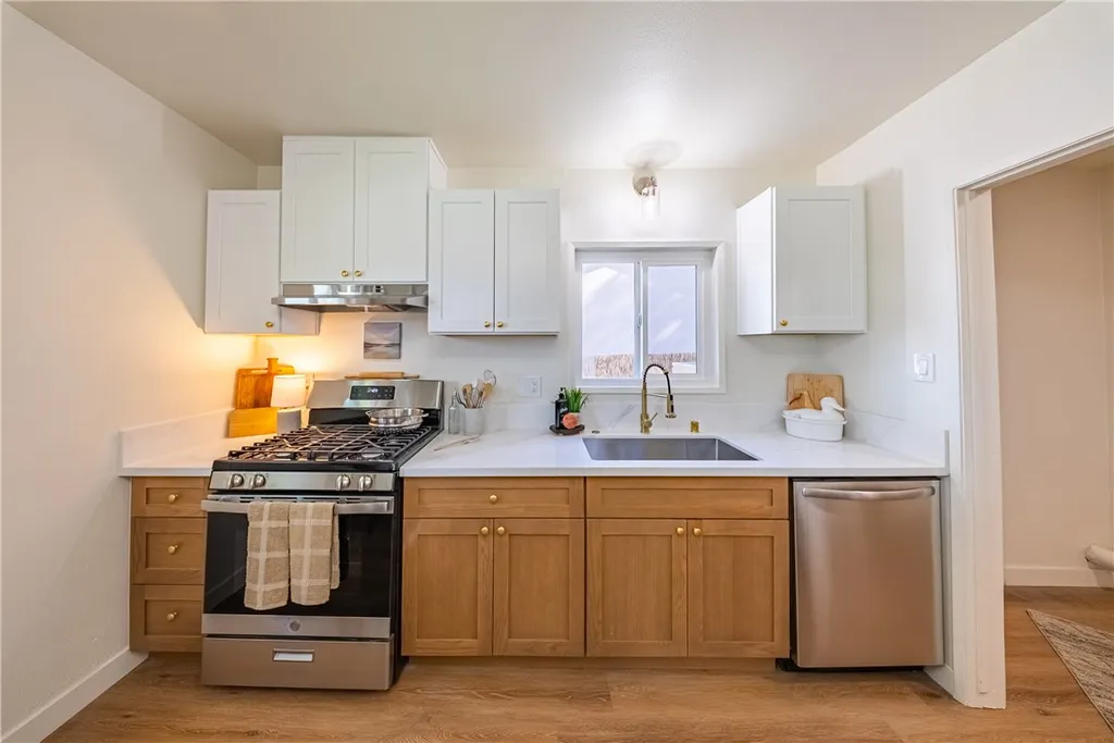 Additional image 11 of 946 Cedar Street, Corona, CA 92879