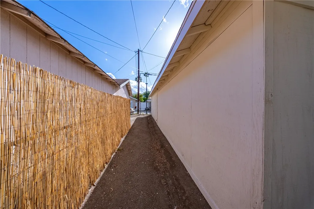 Additional image 28 of 946 Cedar Street, Corona, CA 92879