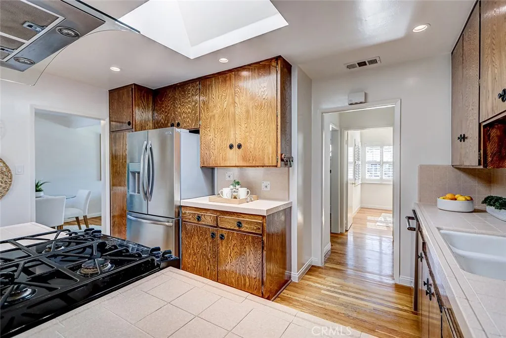 Additional image 10 of 2211 Earle Court, Redondo Beach, CA 90278