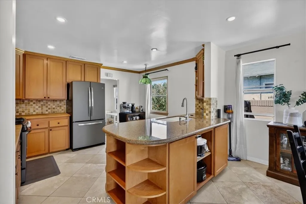 Additional image 14 of 3480 Gardenia Ave, Long Beach, CA 90807