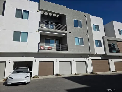 26729 Greylock Lane Unit 301, Valencia, CA MLS: SR25065644