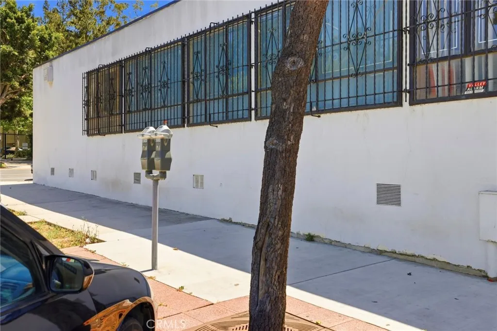Additional image 16 of 105 S Locust Street, Inglewood, CA 90301
