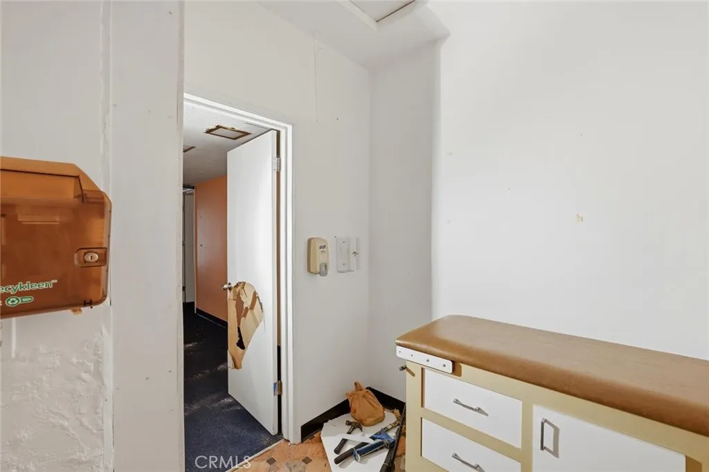 Additional image 83 of 105 S Locust Street, Inglewood, CA 90301