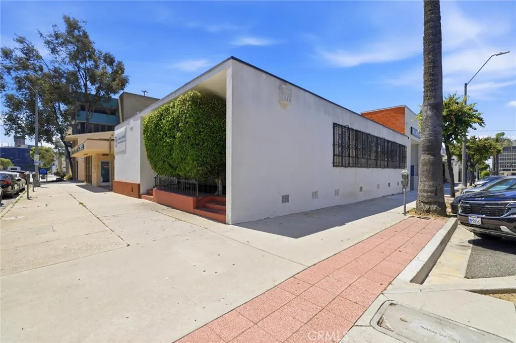 Additional image 55 of 105 S Locust Street, Inglewood, CA 90301