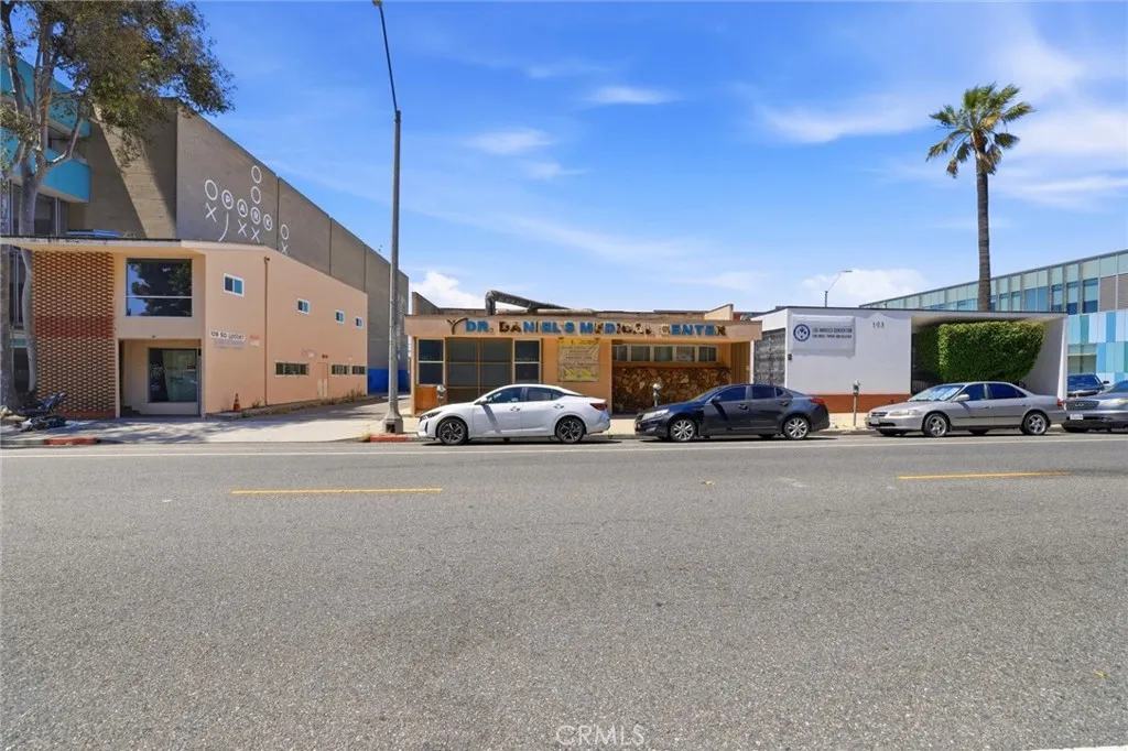 Additional image 58 of 105 S Locust Street, Inglewood, CA 90301