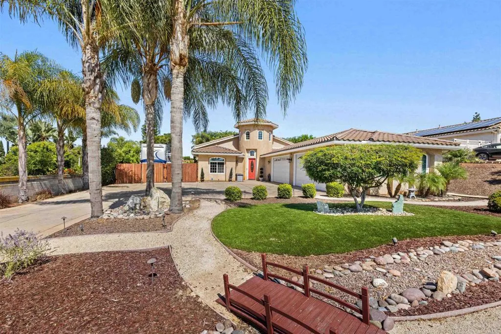 2389 Warmlands Ave  