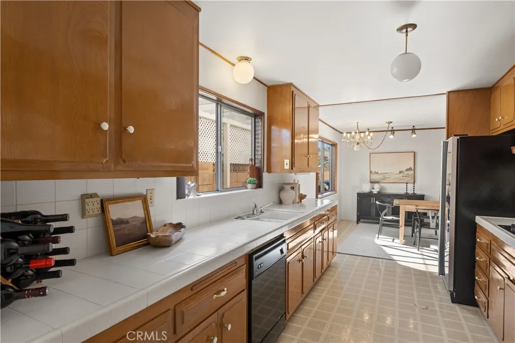 Additional image 39 of 20631 Romar St, Chatsworth, CA 91311