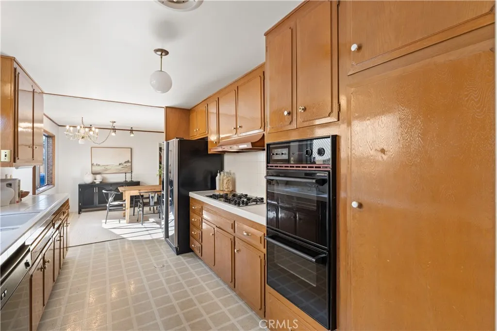 Additional image 40 of 20631 Romar St, Chatsworth, CA 91311