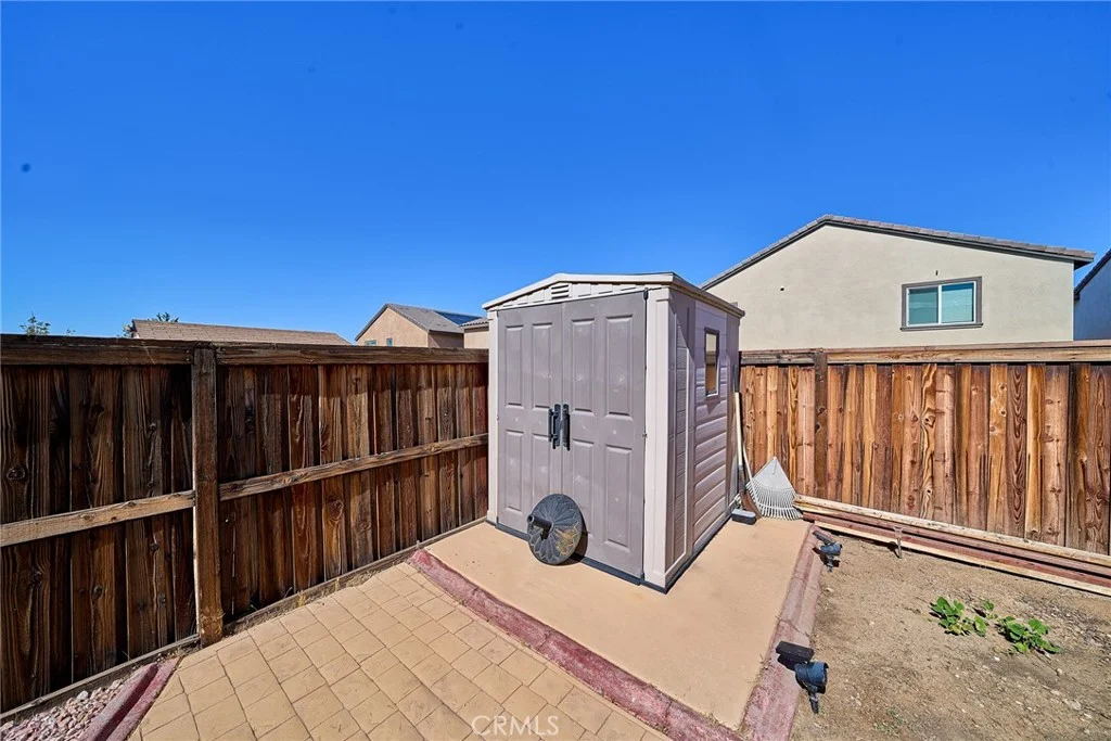 10249 Jennifer Ave, Hesperia, CA 92345