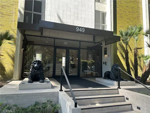 949 N Kings Road Unit 215, West Hollywood, CA MLS: GD25076615