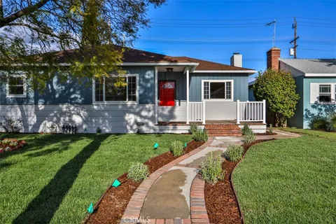1640 N Pepper Street, Burbank, CA MLS: BB25087122