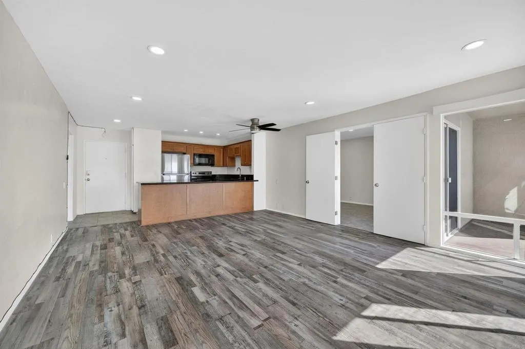 Additional image 42 of 1855 Diamond Street Unit 122, San Diego, CA 92109