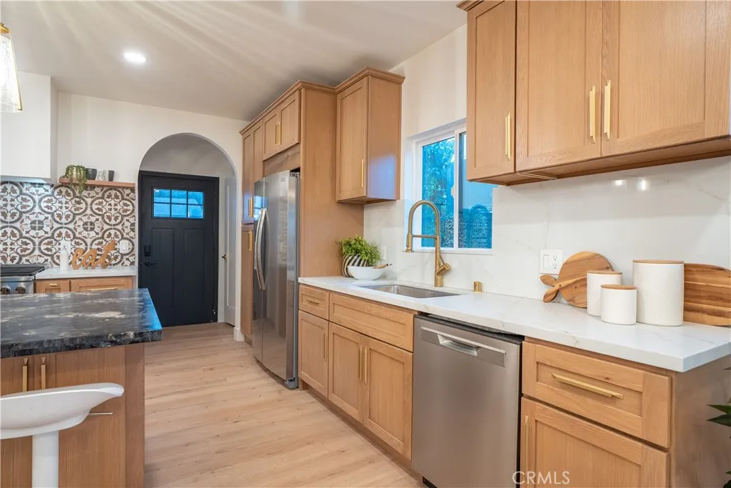 Additional image 47 of 6325 Long Street, Los Angeles, CA 90043