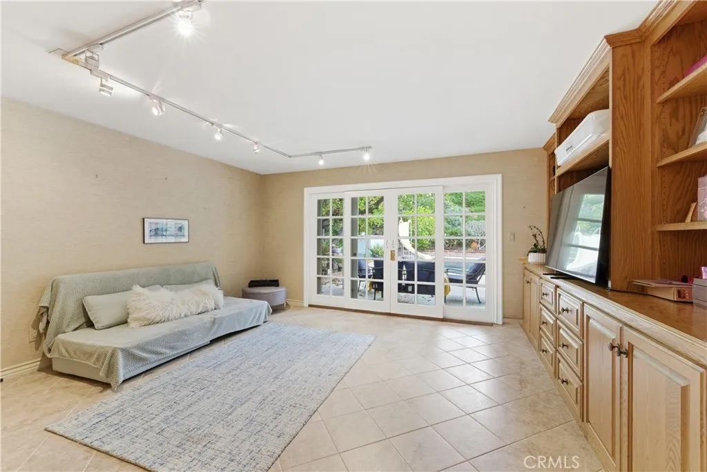 Additional image 24 of 19511 Rosita St, Tarzana, CA 91356