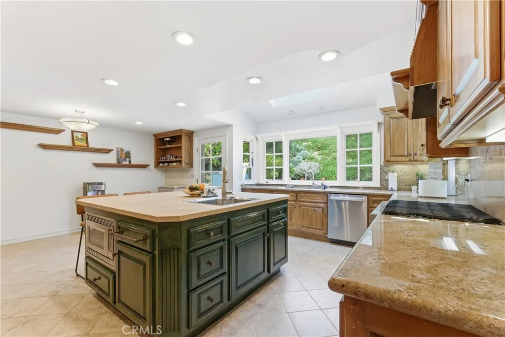 Additional image 67 of 19511 Rosita St, Tarzana, CA 91356